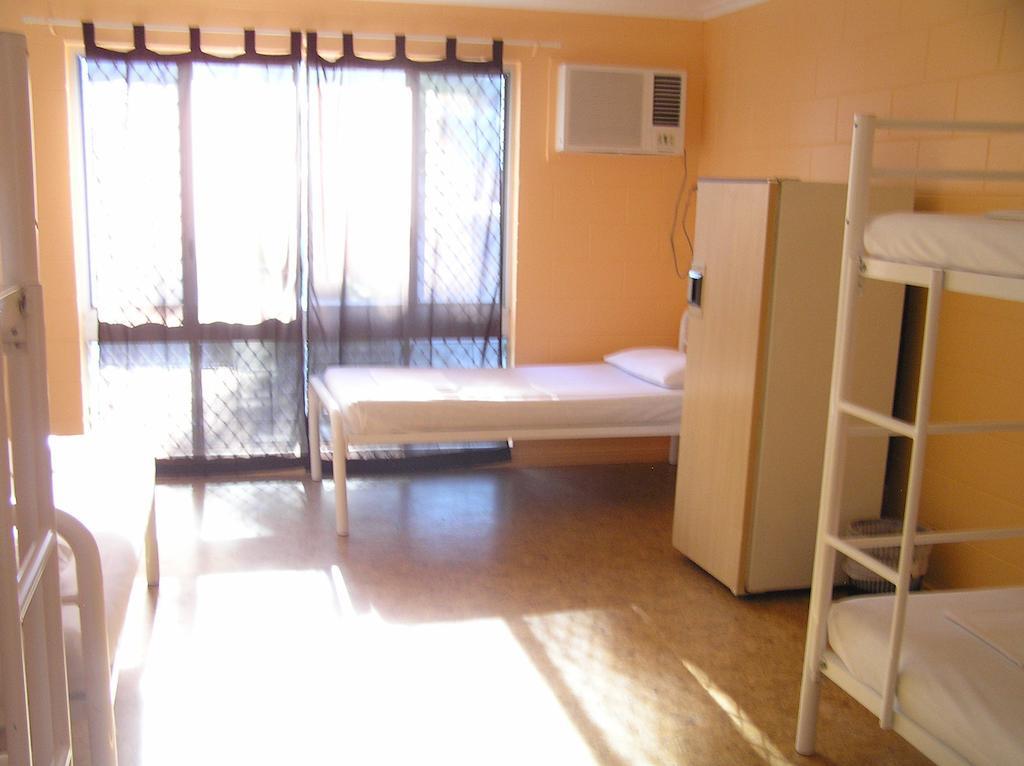 Civic Guesthouse Таунсвил Стая снимка